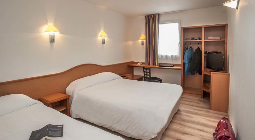 Brit Hotel Essentiel Cahors Nord Стая снимка