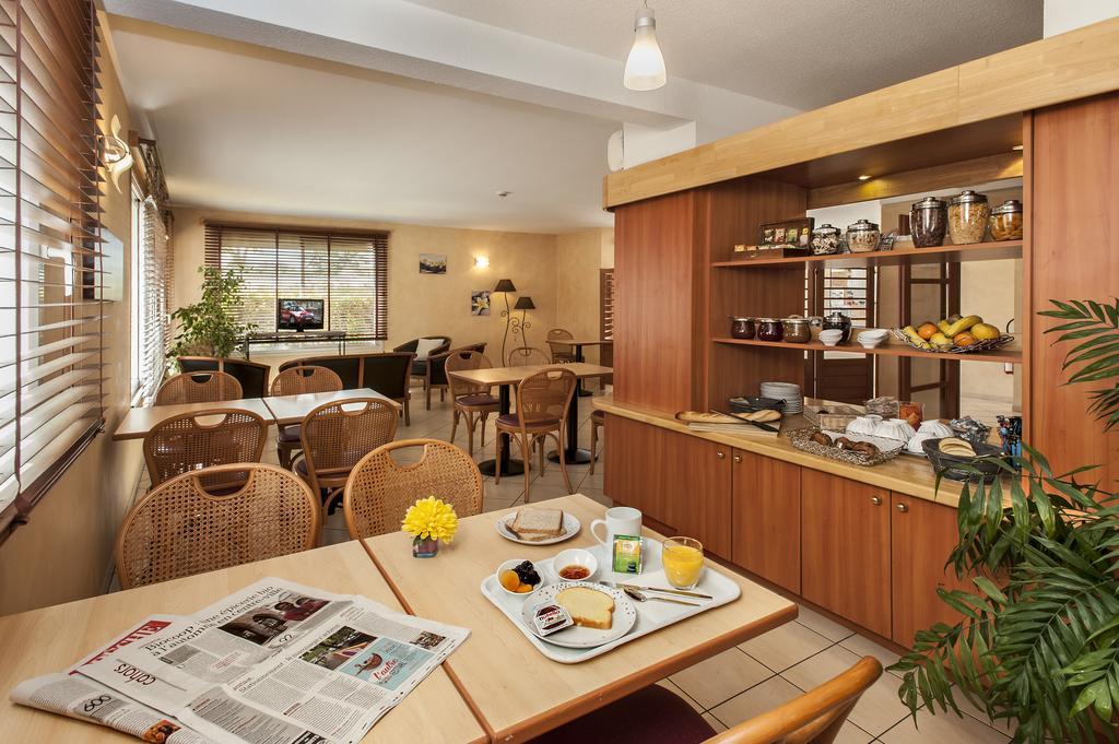 Brit Hotel Essentiel Cahors Nord Екстериор снимка