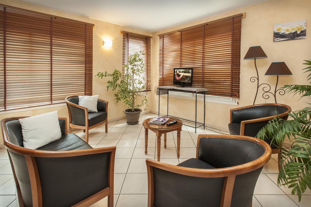 Brit Hotel Essentiel Cahors Nord Екстериор снимка