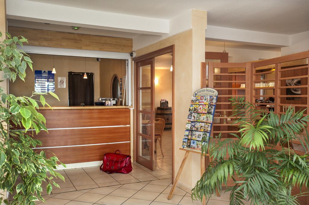 Brit Hotel Essentiel Cahors Nord Екстериор снимка